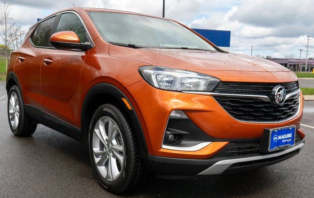 Used 2023 Buick Encore GX Preferred w/ Cold Weather Comfort Package FWD image 4