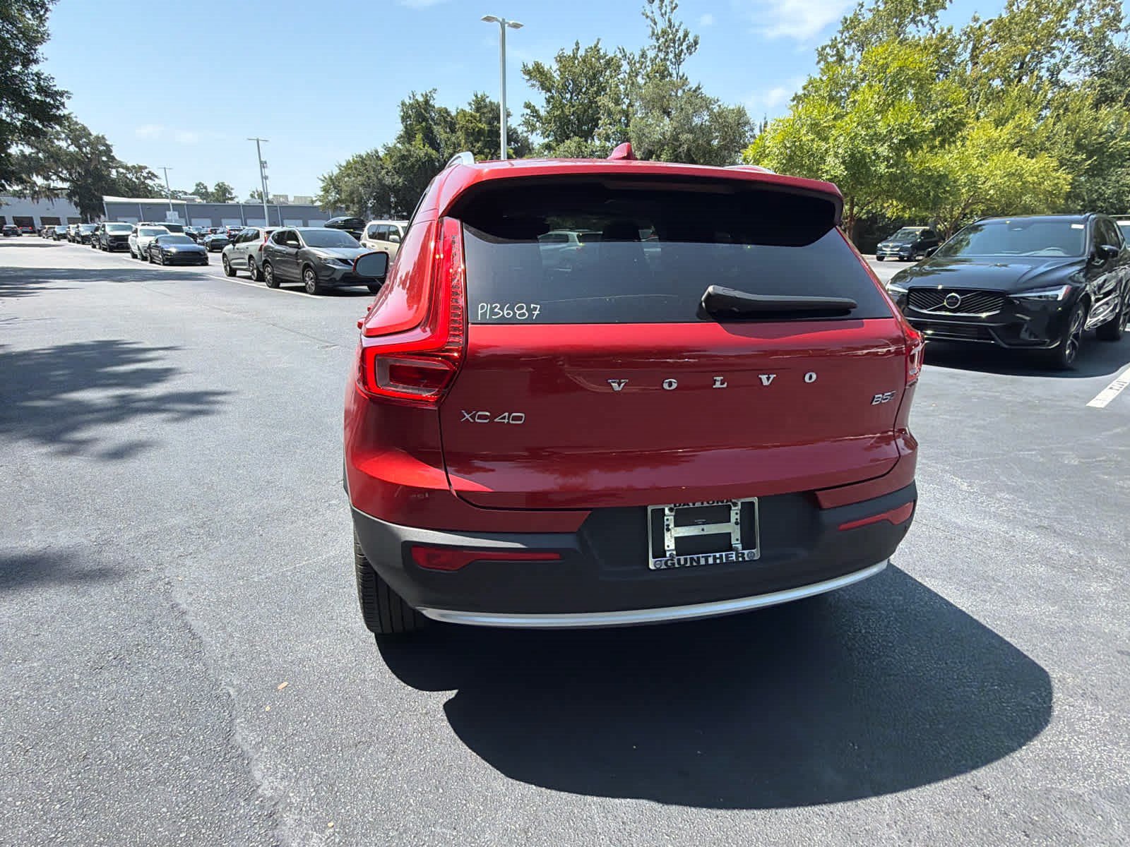 Used 2024 Volvo XC40 B5 Ultimate w/ Protection Package Premier AWD/4WD image 12