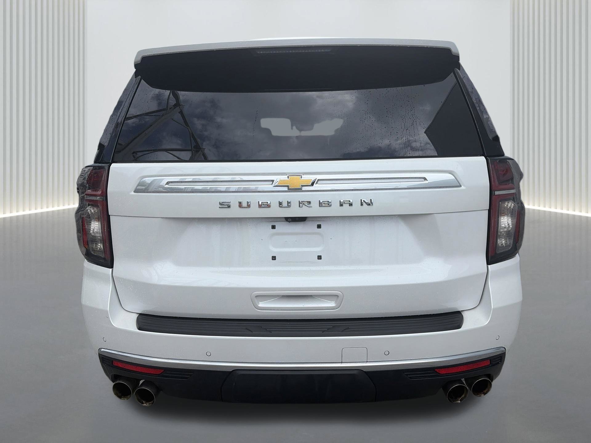 Used 2023 Chevrolet Suburban High Country RWD image 4