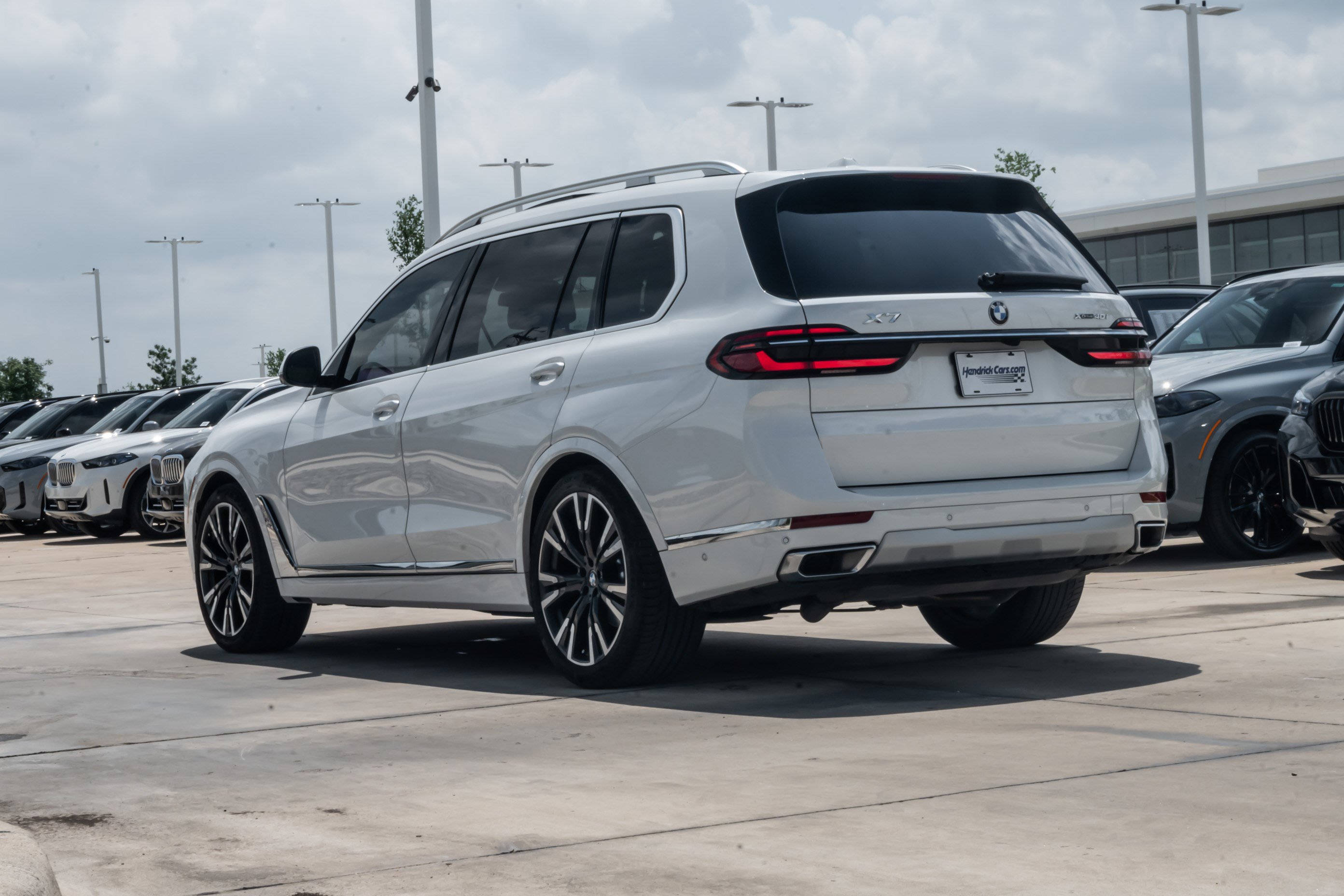 Certified 2024 BMW X7 xDrive40i image 7