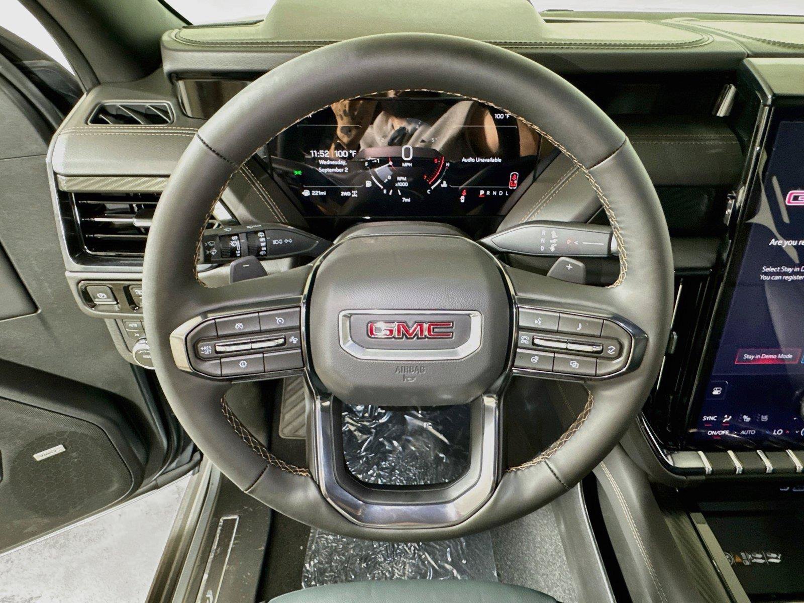 New 2026 GMC Yukon XL AT4 w/ AT4 Premium Package AWD/4WD image 6