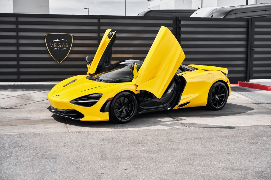 Used 2021 McLaren 720S Luxury RWD image 17