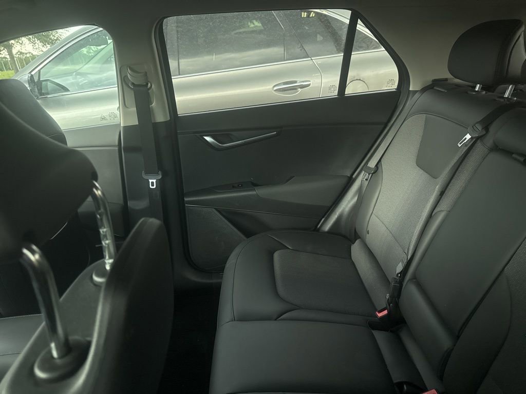 Used 2024 Kia Niro Wind FWD image 9