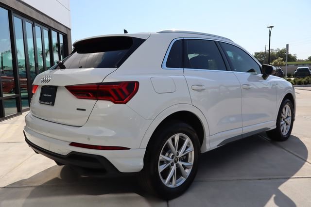 Used 2024 Audi Q3 2.0T Premium Plus image 3