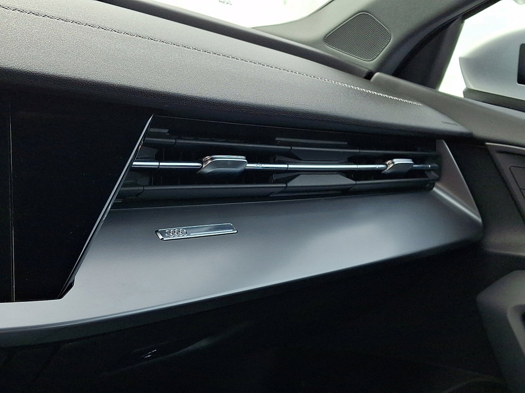 Used 2023 Audi A3 2.0T Premium image 30