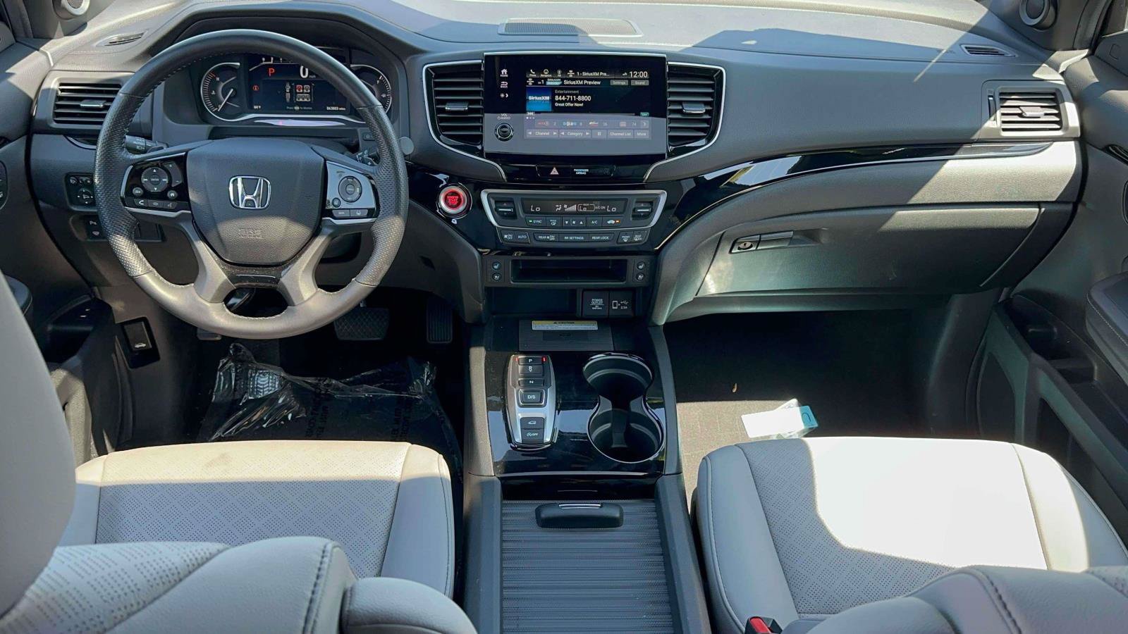 Used 2023 Honda Passport Elite image 11
