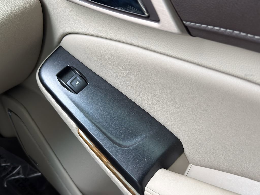 Used 2017 GMC Yukon Denali w/ Open Road Package image 15