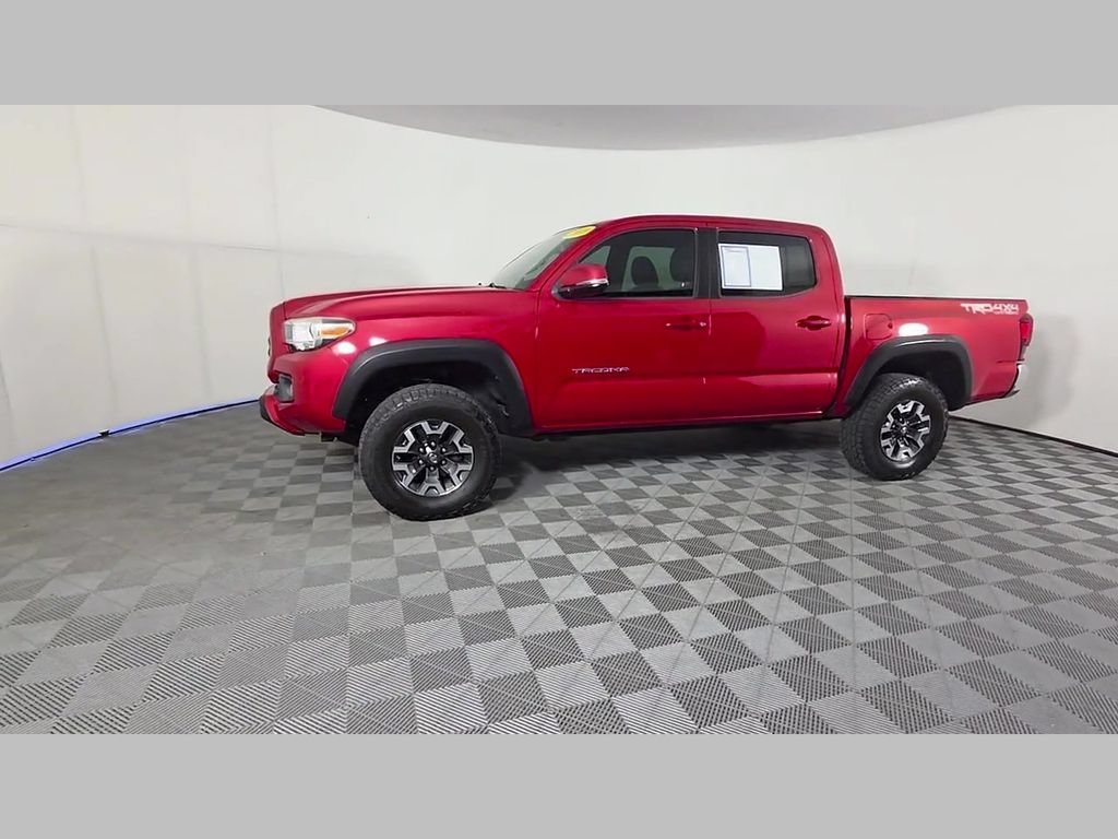 Used 2018 Toyota Tacoma TRD Off-Road AWD/4WD image 45