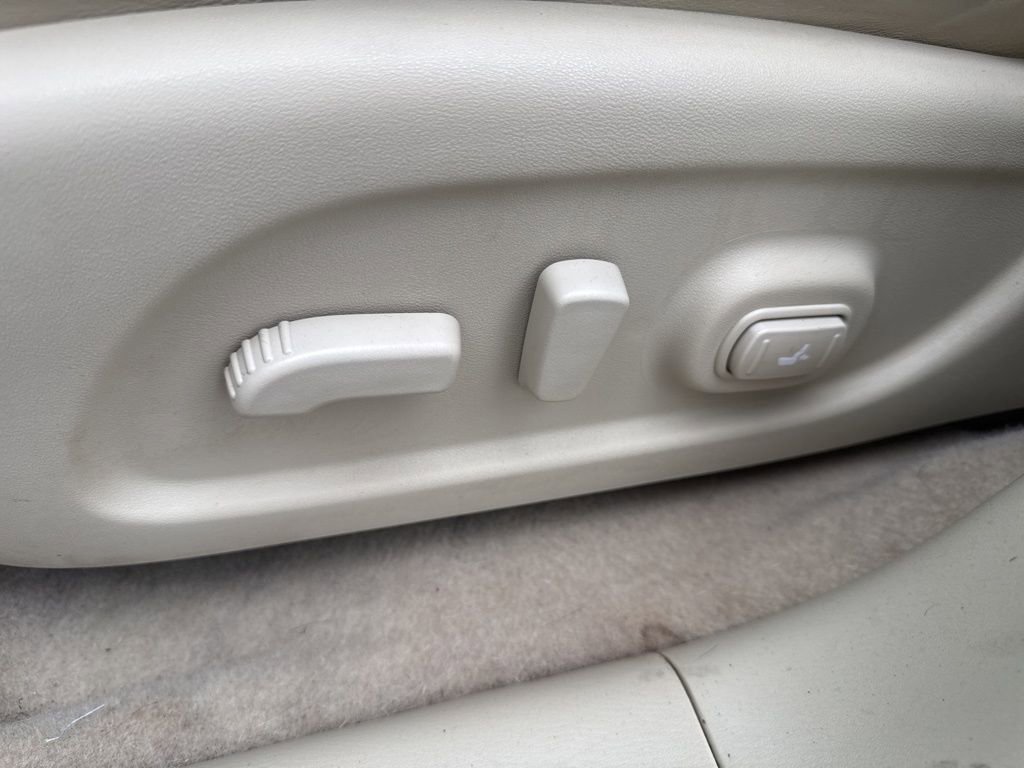 Used 2014 INFINITI QX60 AWD w/ Premium Plus Package image 19