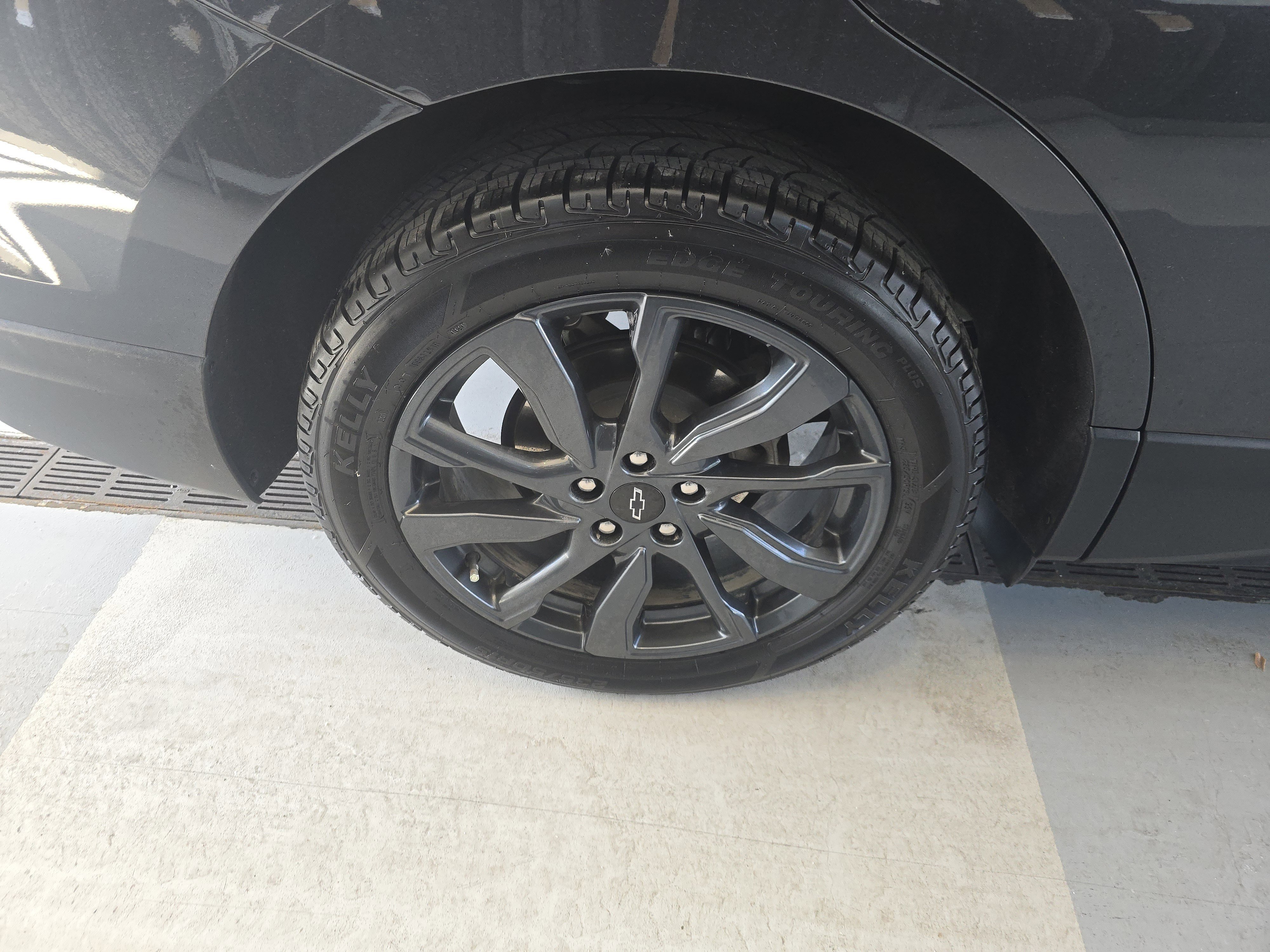 Used 2022 Chevrolet Equinox RS w/ Infotainment Package image 12