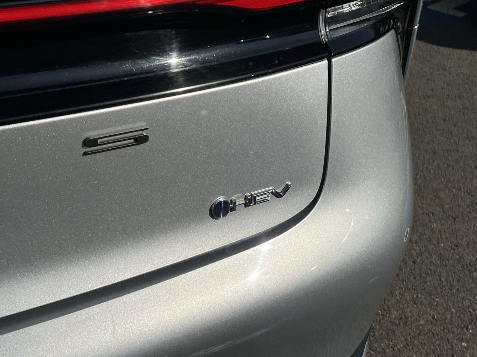 Used 2025 Toyota Prius LE FWD image 26