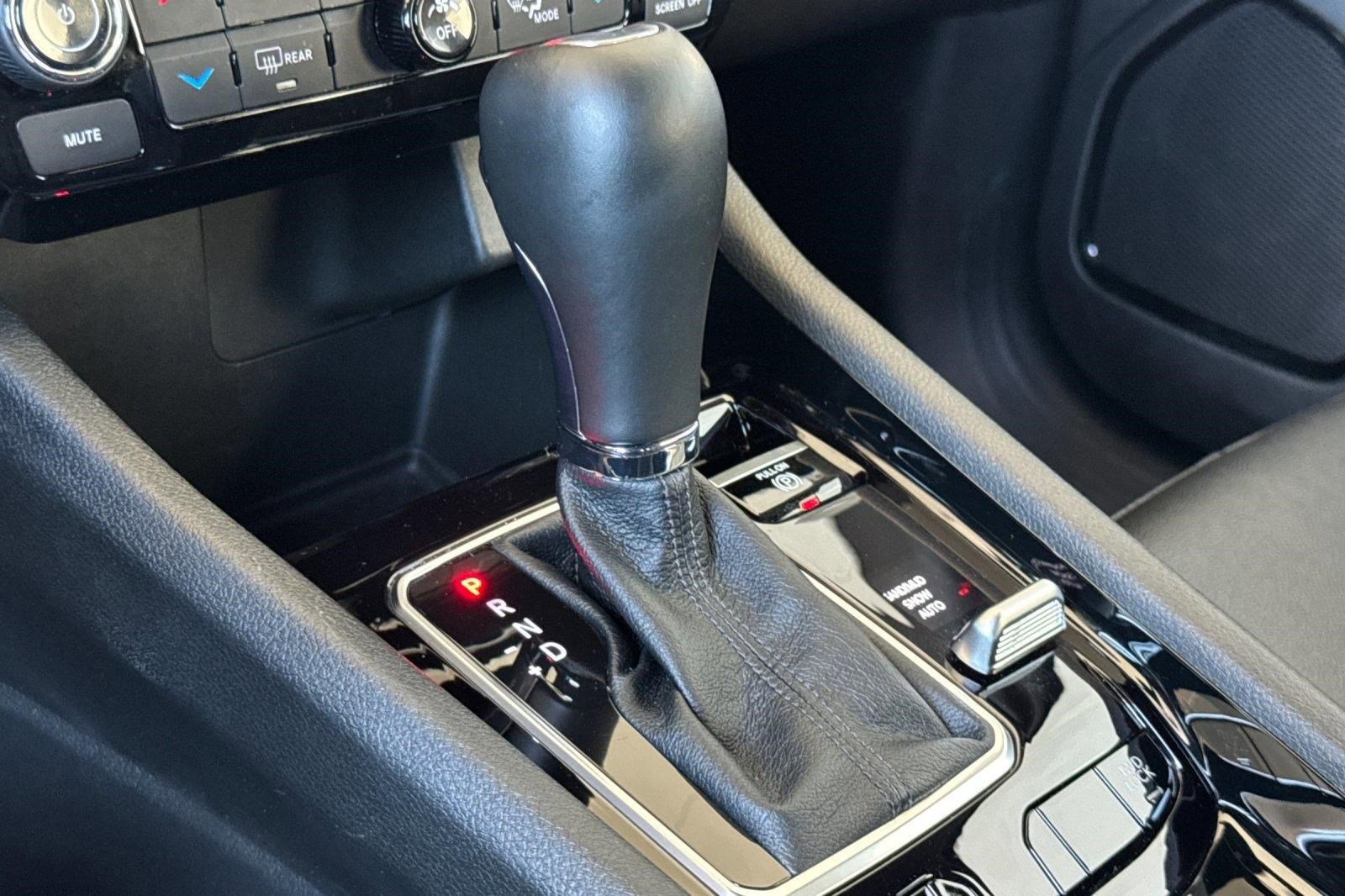 Used 2025 Jeep Compass Limited image 18