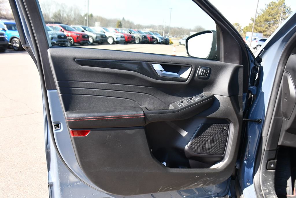 Used 2023 Ford Escape ST-Line Elite w/ Premium Technology Package image 22