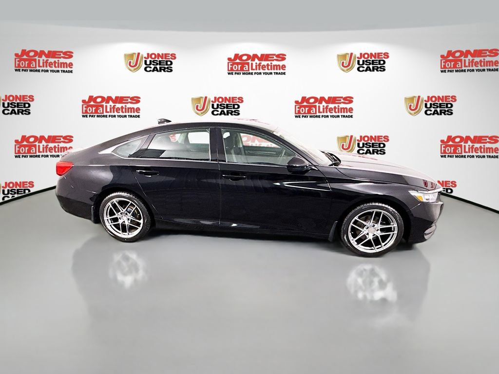 Used 2018 Honda Accord LX image 15