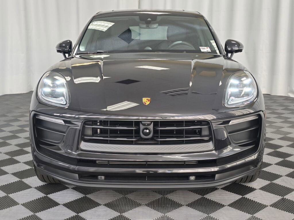 New 2026 Porsche Macan image 10