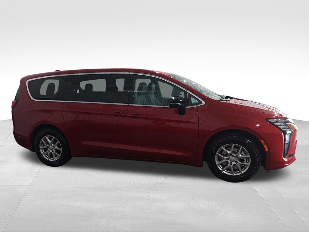 New 2027 Chrysler Pacifica Select w/ Family Tech Group FWD image 6