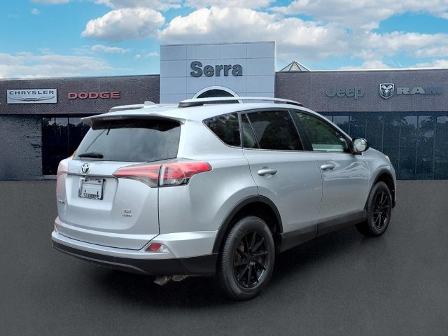 Used 2017 Toyota RAV4 LE w/ All Weather Liner Package AWD/4WD image 7
