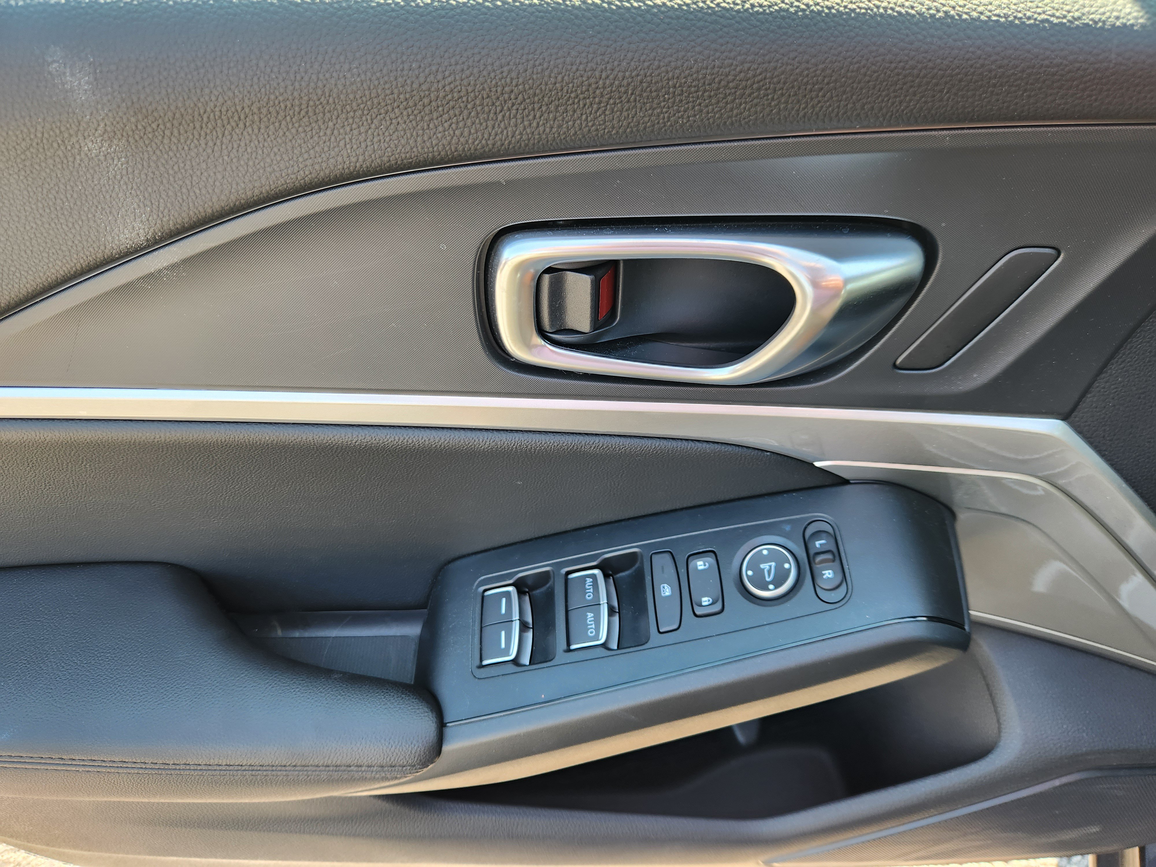 Certified 2024 Acura Integra FWD image 17