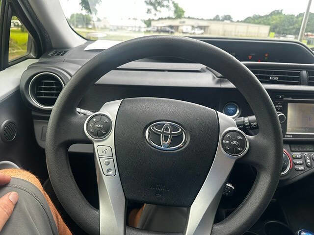 Used 2013 Toyota Prius C Three FWD image 12
