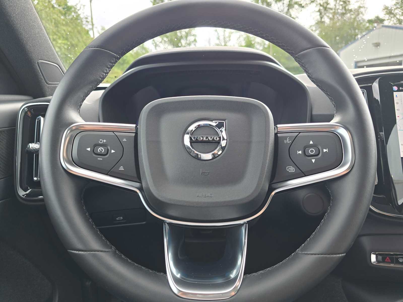Certified 2023 Volvo C40 P8 Recharge Ultimate w/ Protection Package Premier AWD/4WD image 25