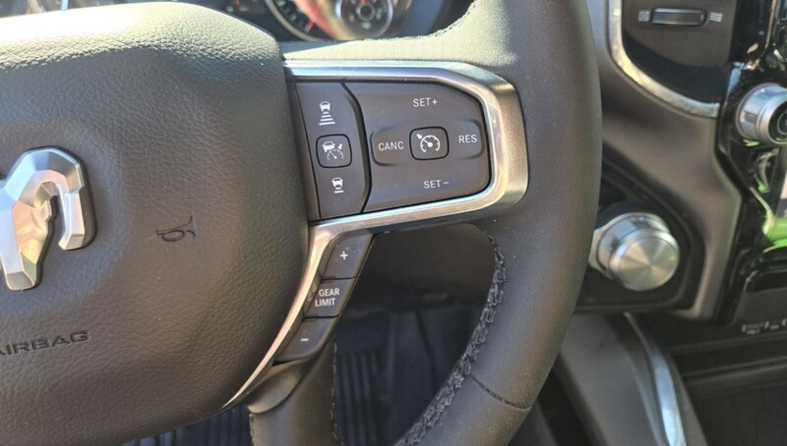 Used 2025 RAM 1500 Laramie image 10