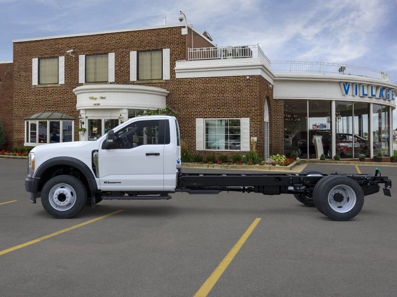 New 2025 Ford F600 4x4 Regular Cab Super Duty image 3