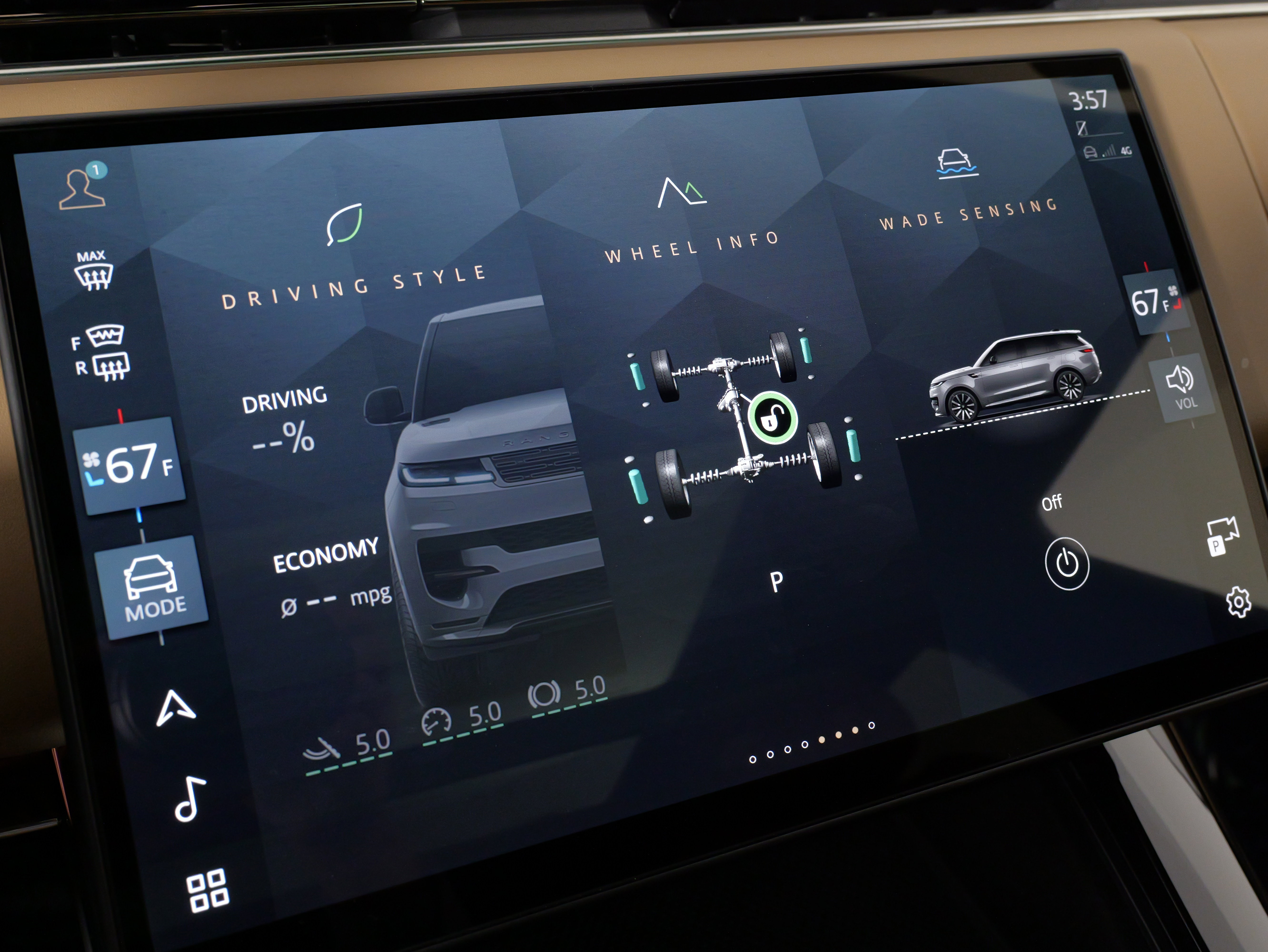 Used 2025 Land Rover Range Rover Sport SE image 52