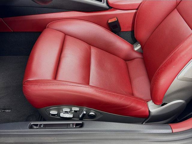 Certified 2019 Porsche 911 Targa 4 GTS AWD/4WD image 21