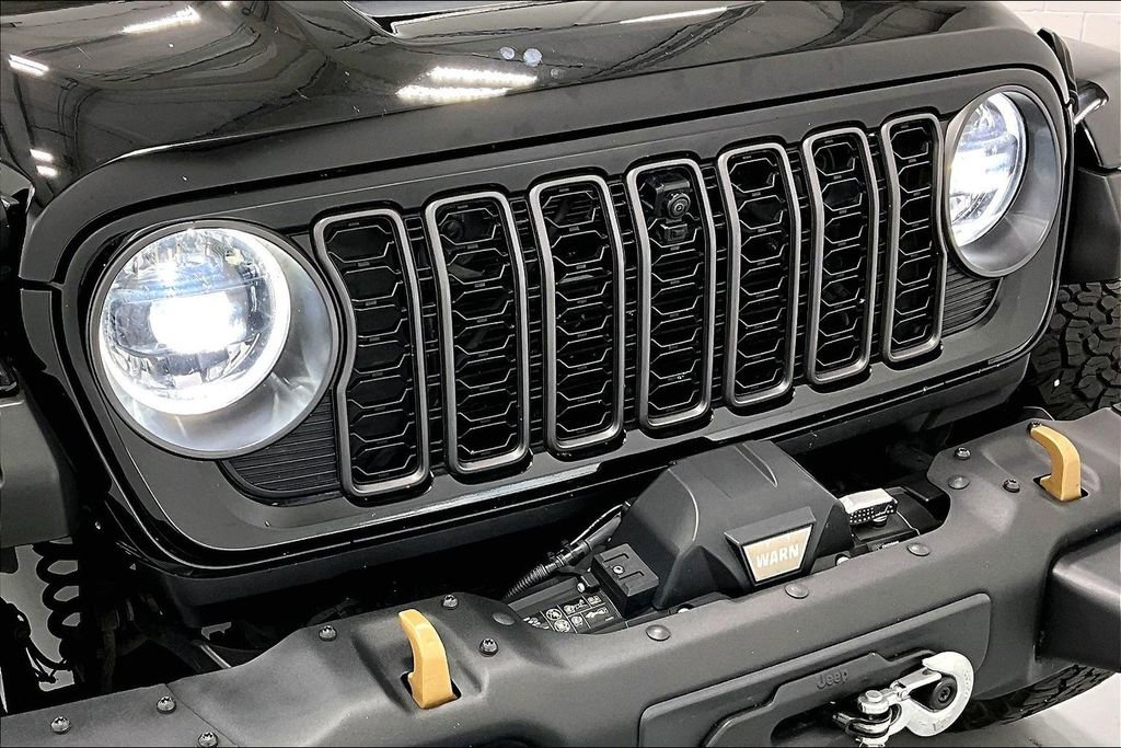 Used 2024 Jeep Wrangler Unlimited Rubicon 392 AWD/4WD image 34