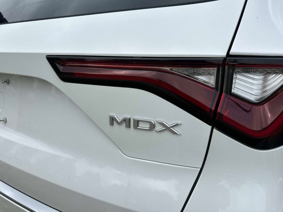Used 2025 Acura MDX FWD image 8