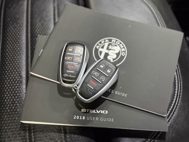 Used 2018 Alfa Romeo Stelvio Ti Sport image 41