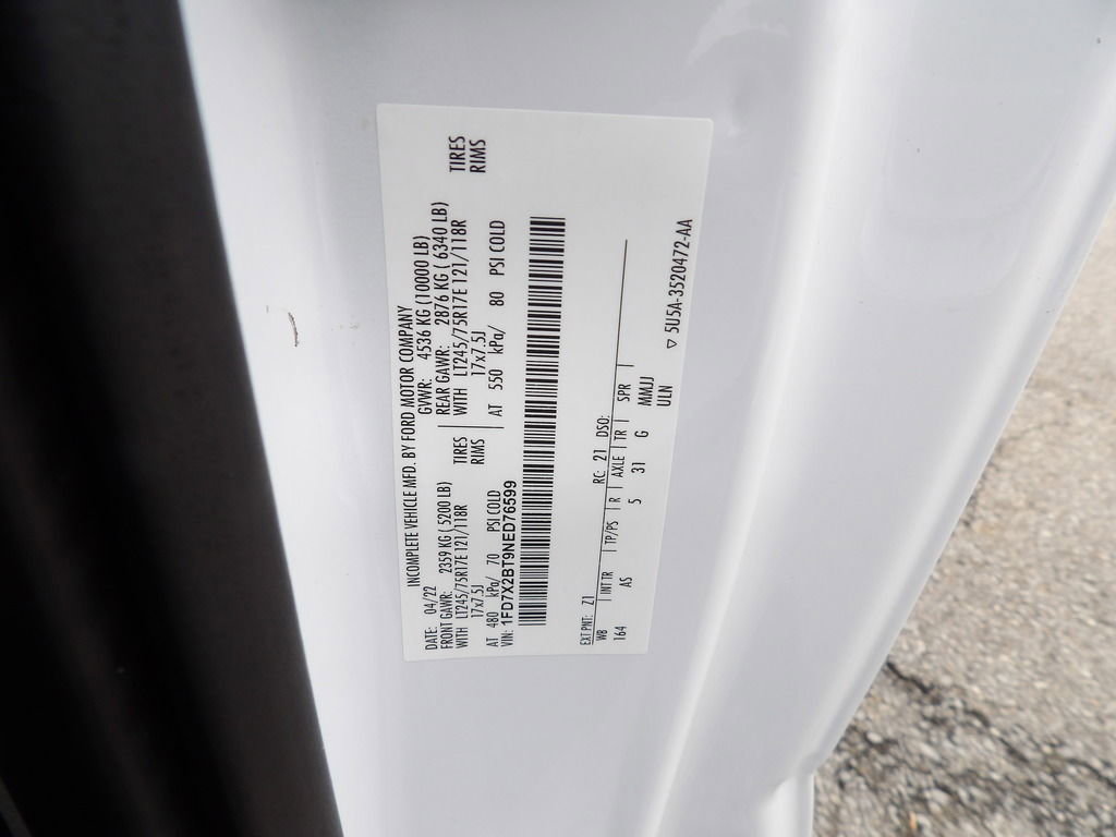 Used 2022 Ford F250 XL w/ Power Equipment Group AWD/4WD image 70