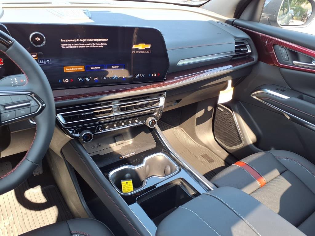New 2026 Chevrolet Traverse RS image 7