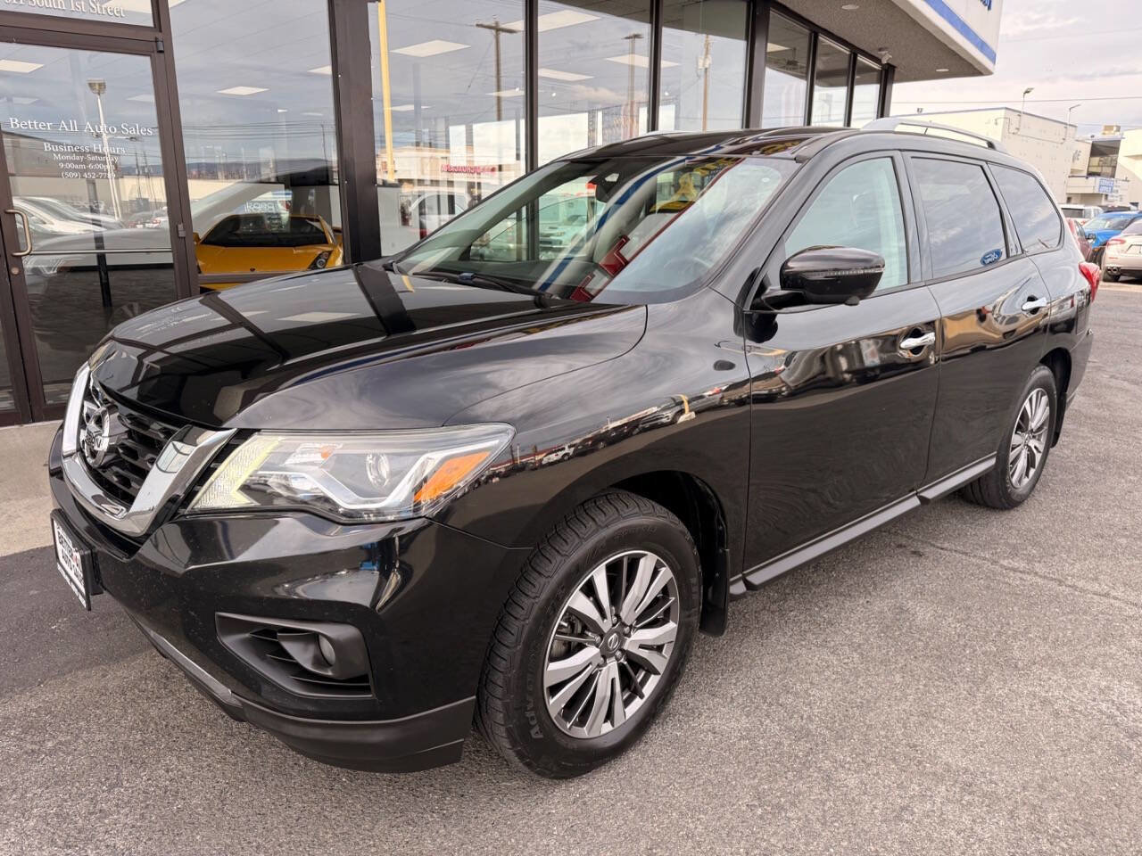 Used 2018 Nissan Pathfinder SL