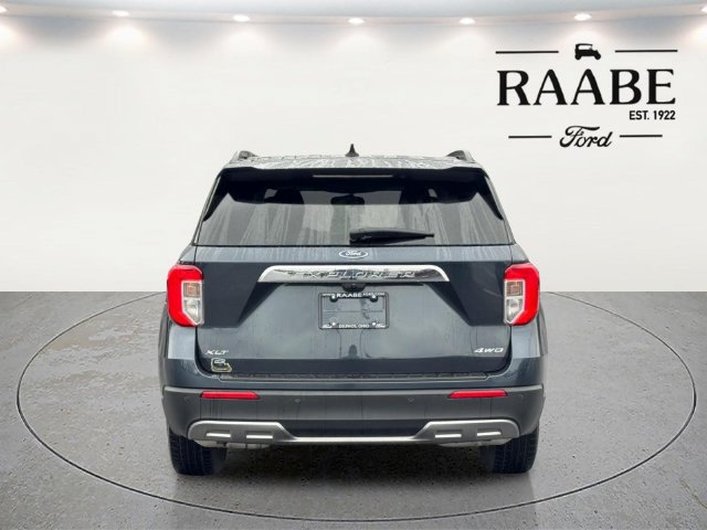 Used 2024 Ford Explorer XLT w/ Equipment Group 202A AWD/4WD image 6