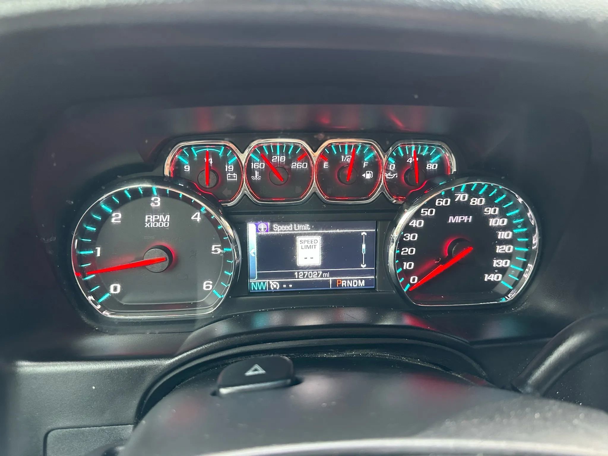 Used 2016 Chevrolet Suburban LT image 24