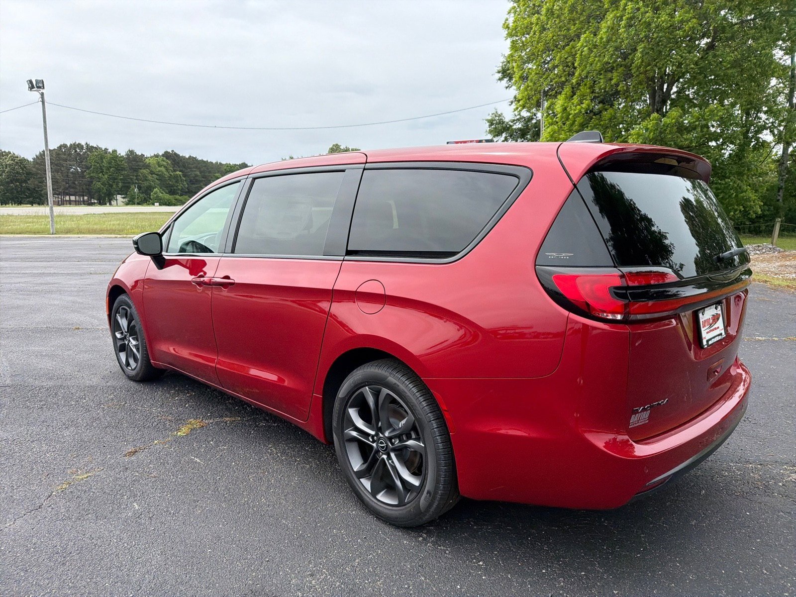 New 2026 Chrysler Pacifica Select FWD image 7
