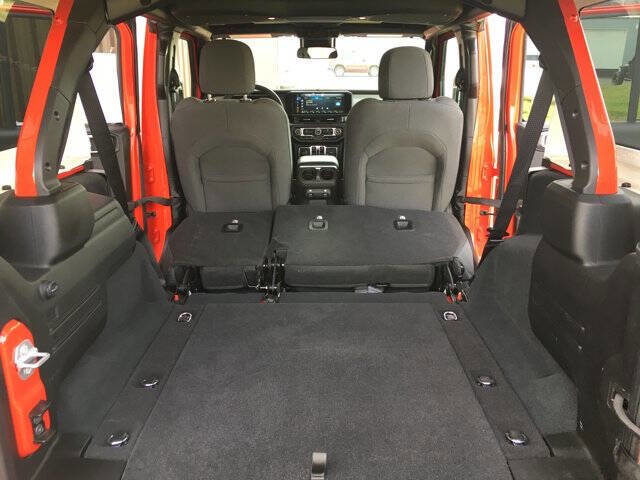 Used 2024 Jeep Wrangler Unlimited Sport image 30