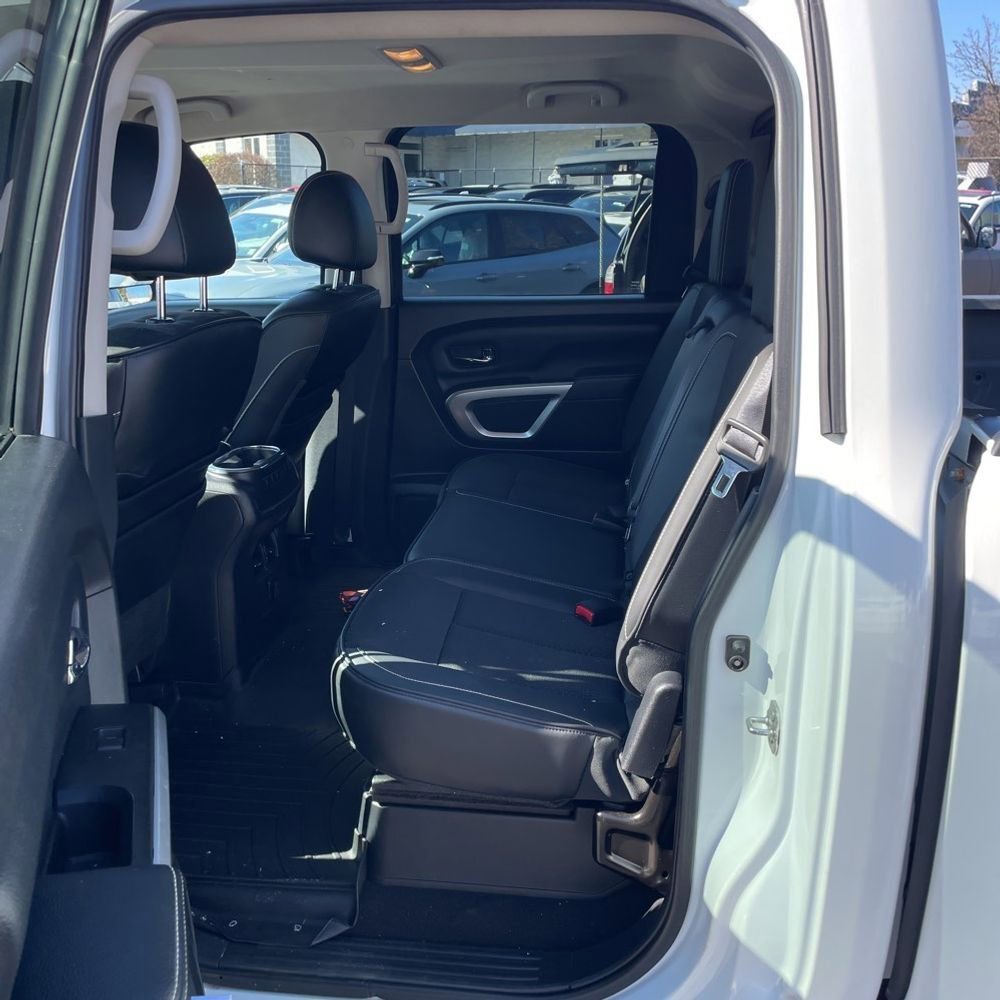 Used 2017 Nissan Titan PRO-4X image 14