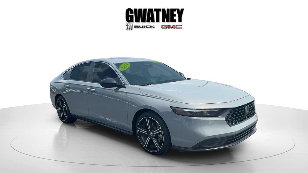 Used 2024 Honda Accord Sport image 3