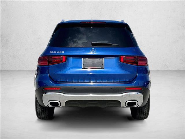 Used 2026 Mercedes-Benz GLB 250 image 4