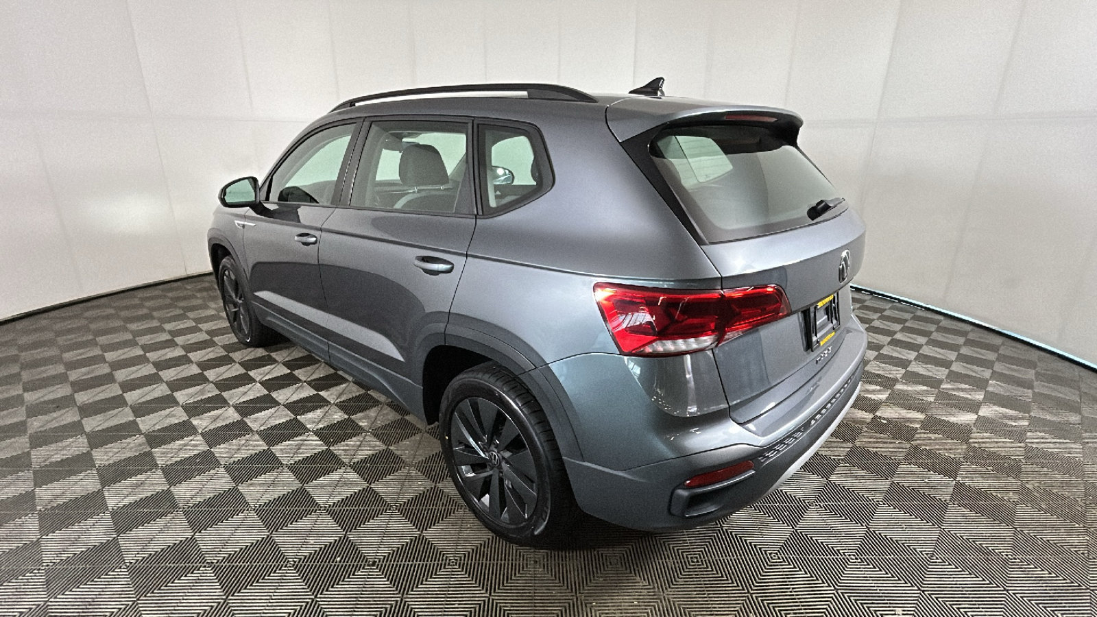 Used 2024 Volkswagen Taos S FWD image 4