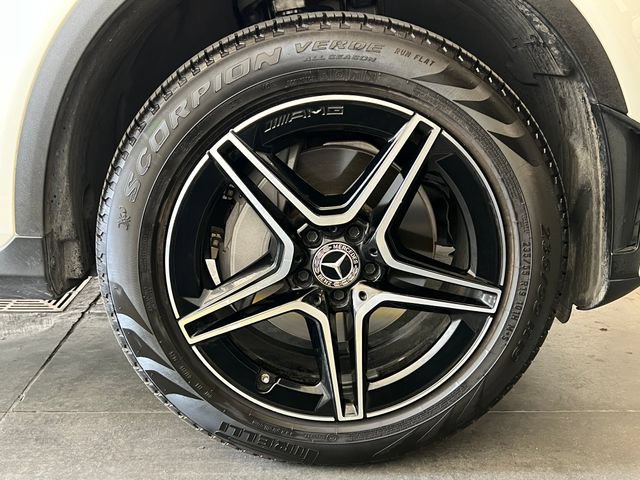 Used 2021 Mercedes-Benz GLC 300 4MATIC image 12