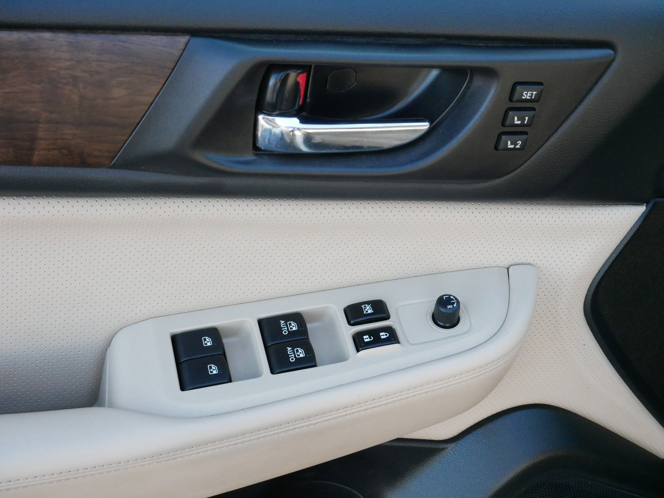 Used 2015 Subaru Outback 2.5i Limited image 19