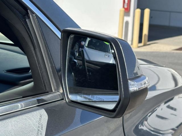 Used 2023 Chevrolet Traverse Premier image 28