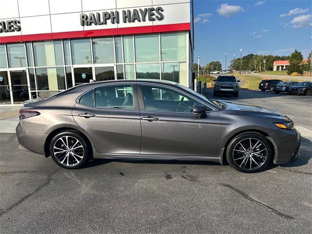 Certified 2023 Toyota Camry SE image 2