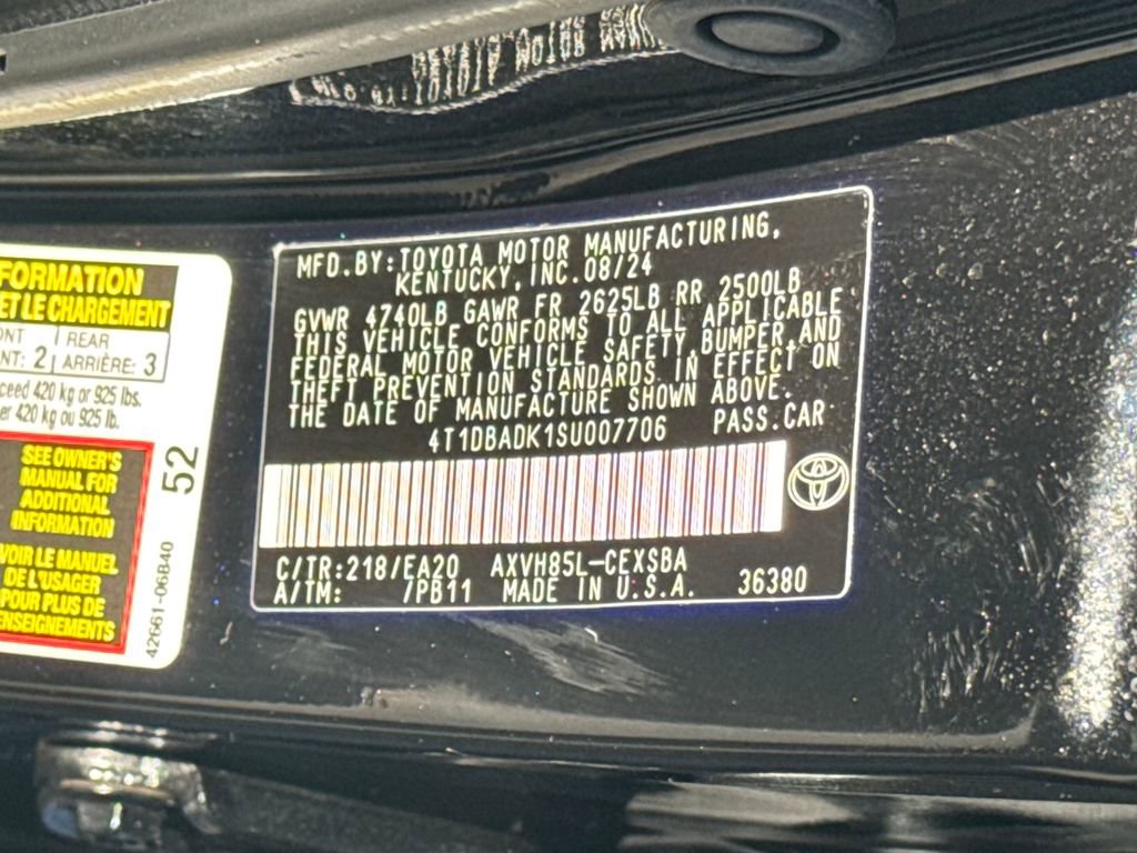 Used 2025 Toyota Camry SE image 46