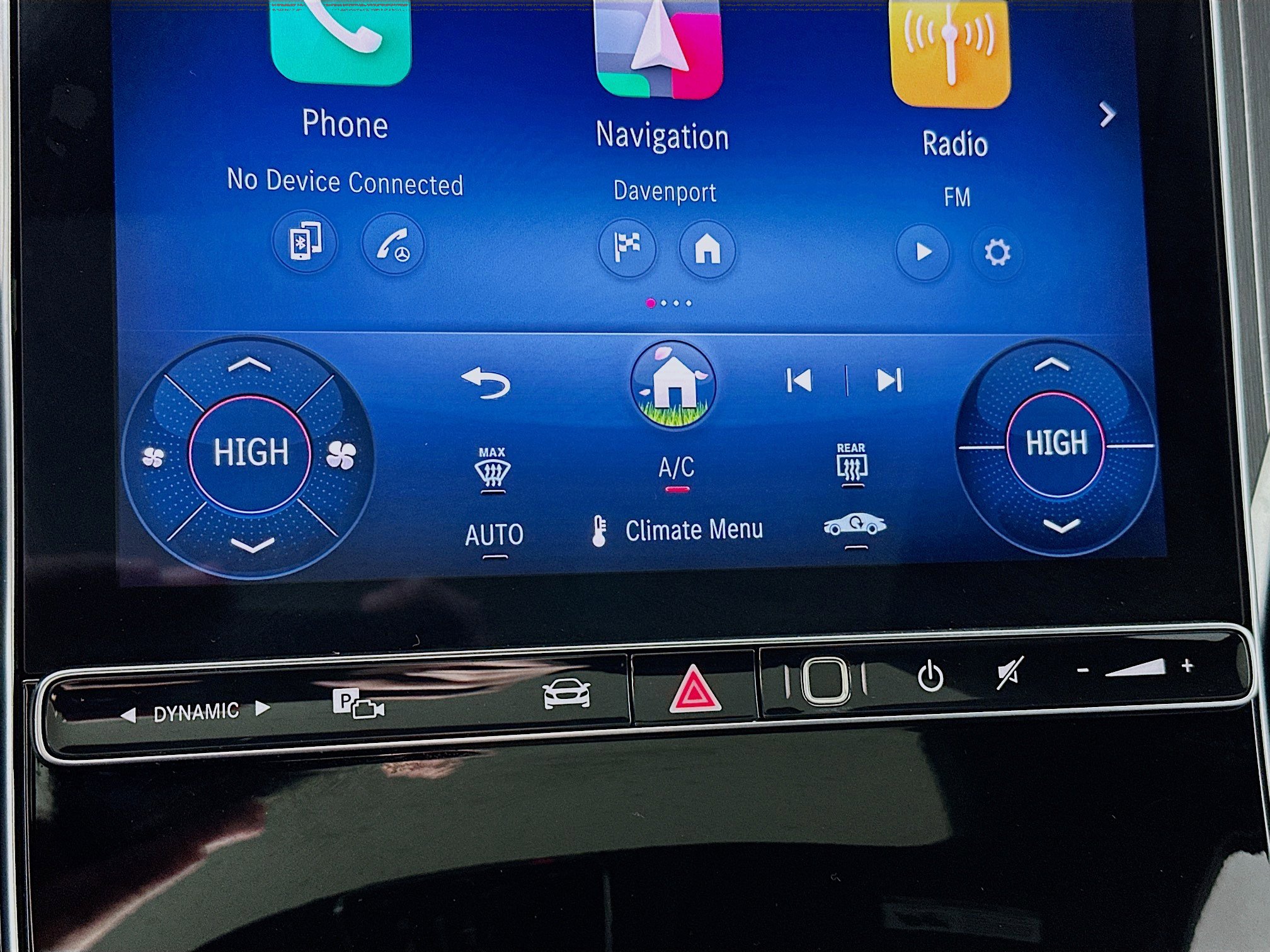 Certified 2025 Mercedes-Benz GLC 300 4MATIC image 16