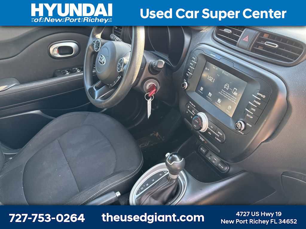 Used 2019 Kia Soul + image 6