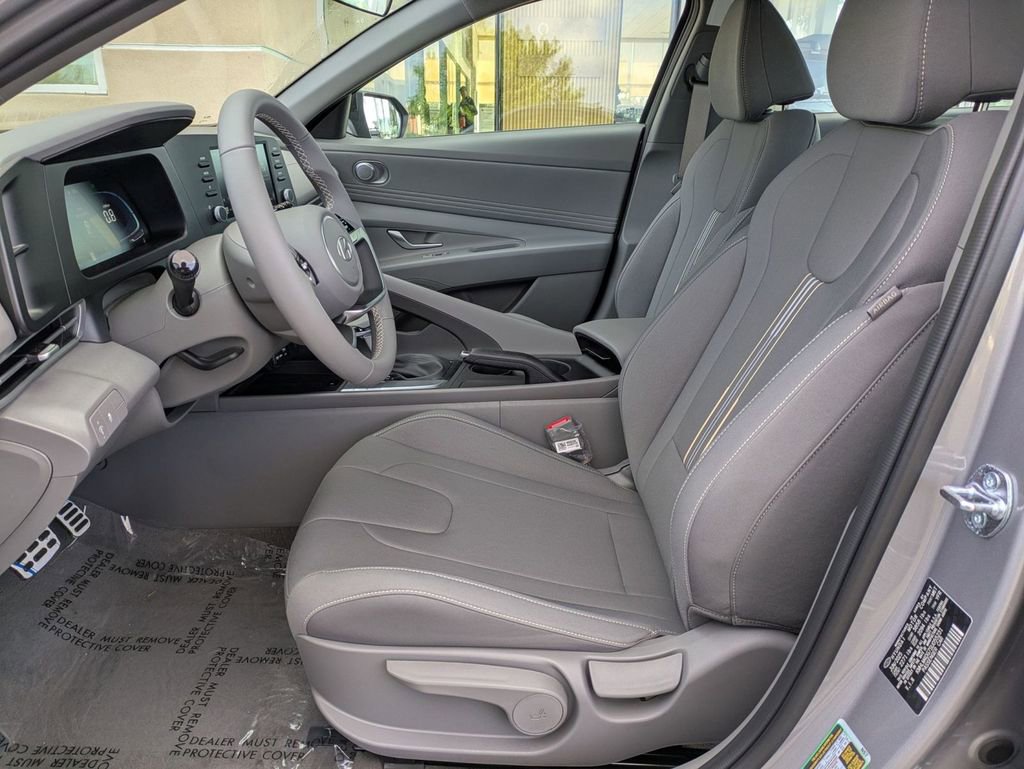 New 2025 Hyundai Elantra Sport image 16